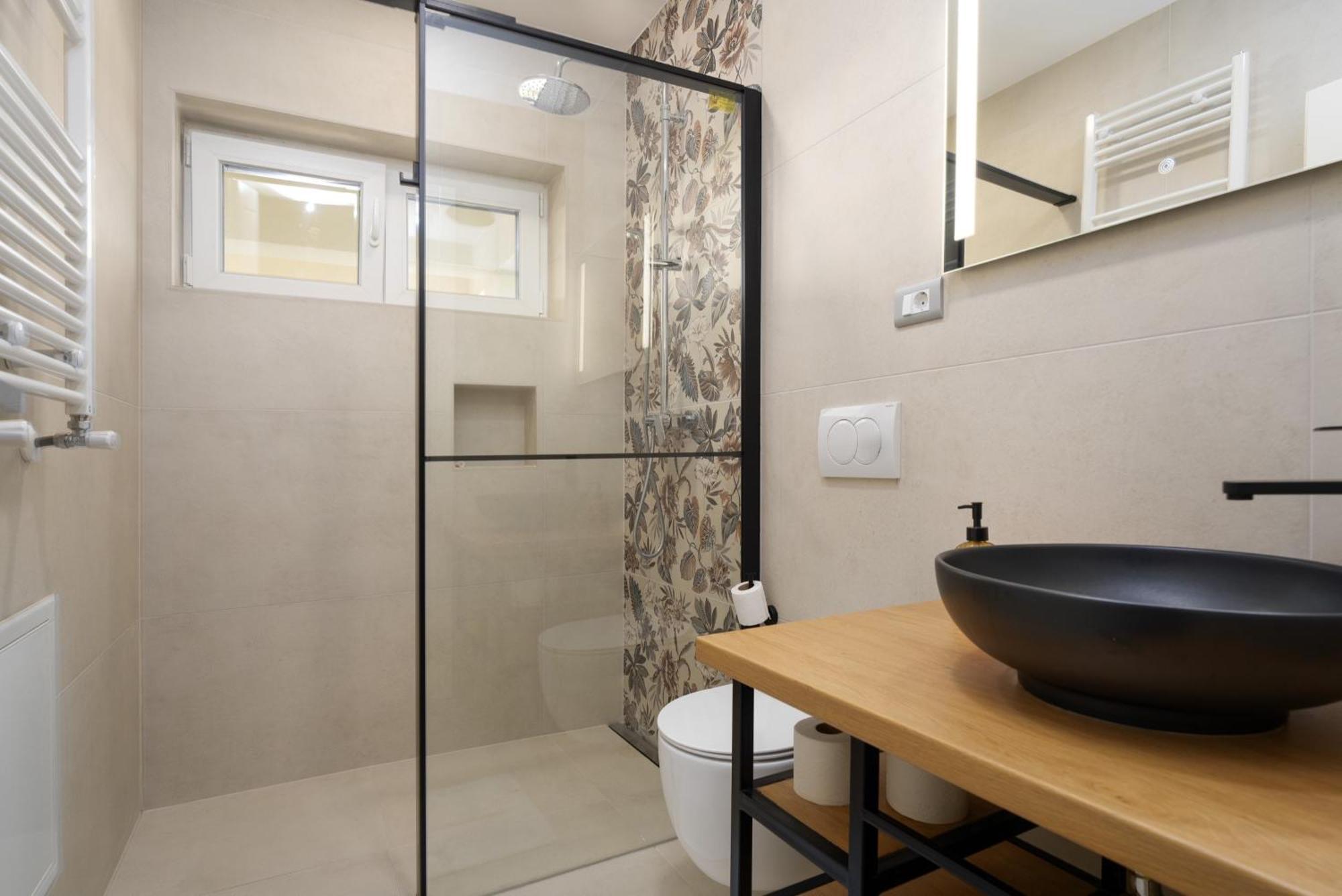 Larum Apartmens