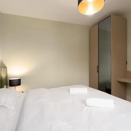 Larum Apartmens Vrsar Exterior photo
