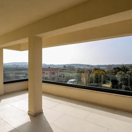 Larum Apartmens Vrsar Exterior photo