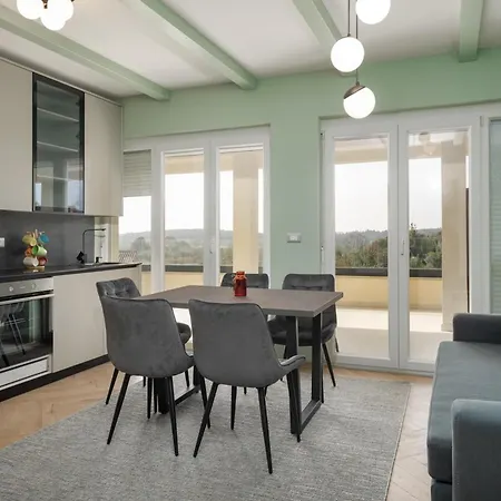 Larum Apartmens Vrsar Exterior photo