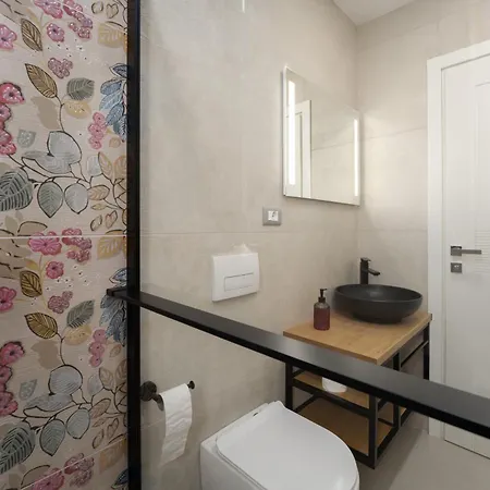 Larum Apartmens Vrsar Exterior photo